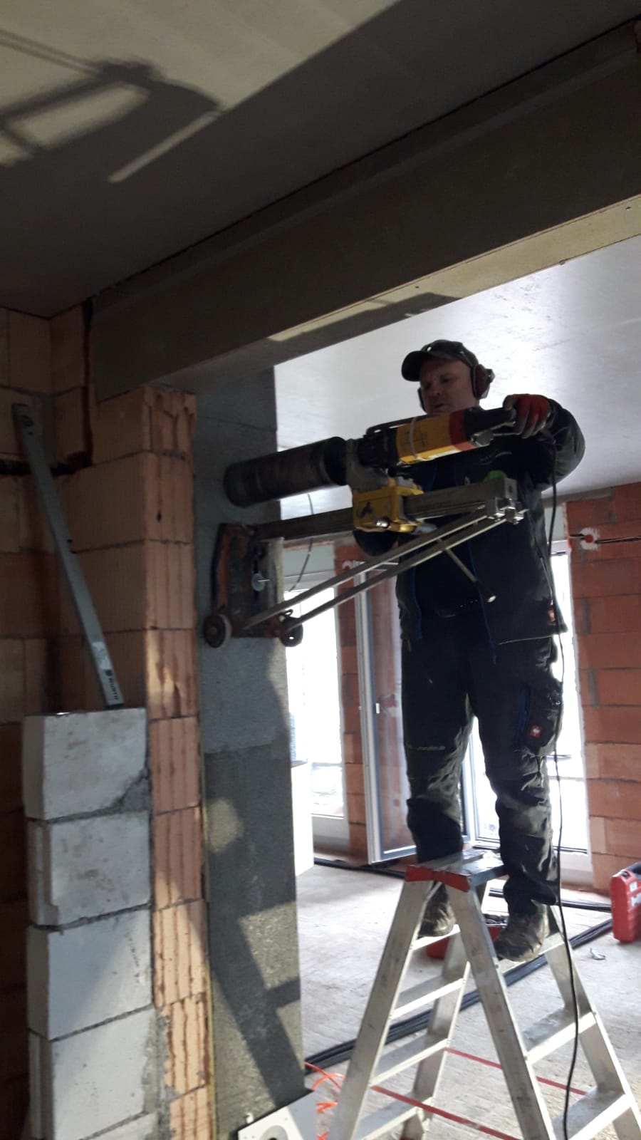 Arbeit Kernloch Bohrung